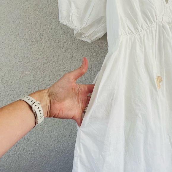 Madewell Anna Marie Embroidered White and Tan Floral Mini Dress Medium - Picture 5 of 16